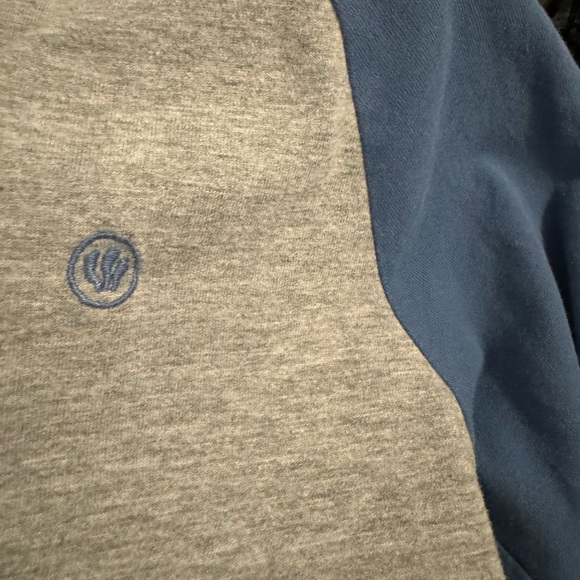 FatFace hooded long sleeved Tee- excellent condition! - Picture 3 of 6